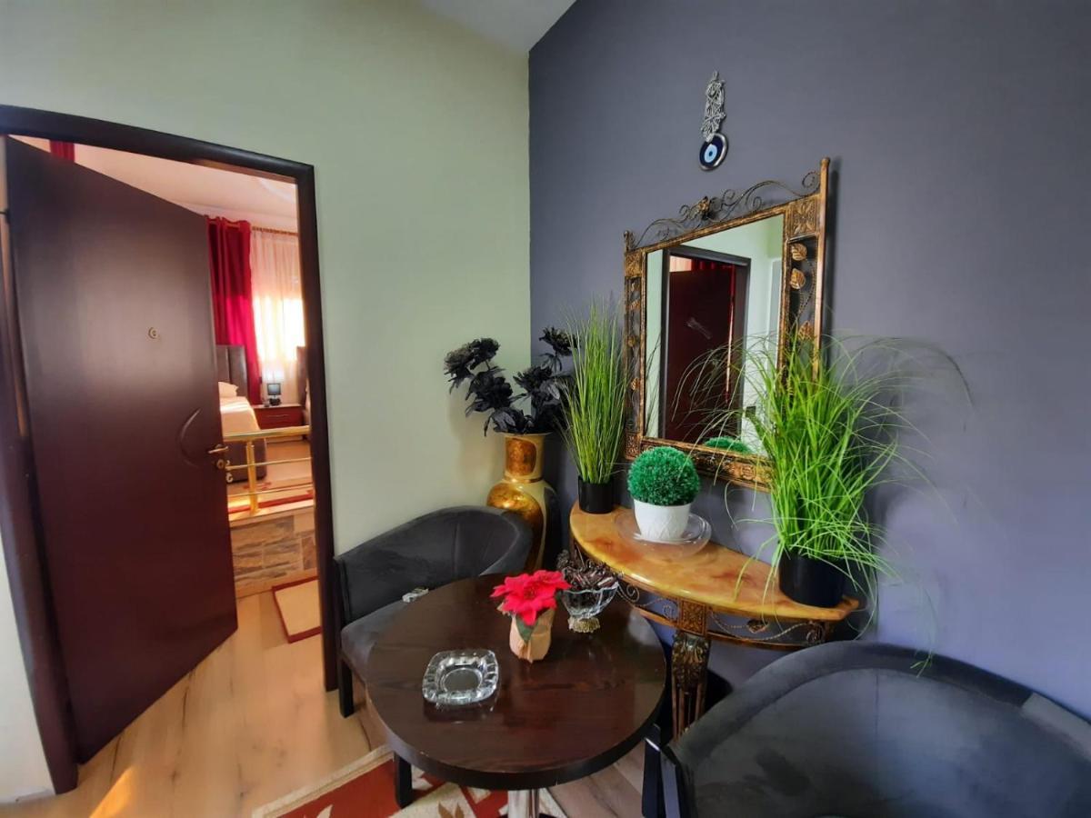 Villa 53 Tiranë Luaran gambar