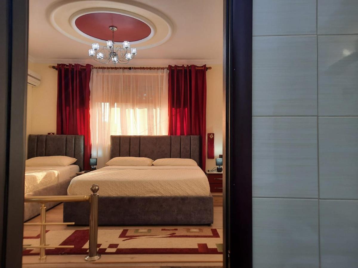 Villa 53 Tiranë Luaran gambar